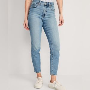 Old Navy High Rise Straight Jeans